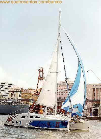 Veleiro catamaran