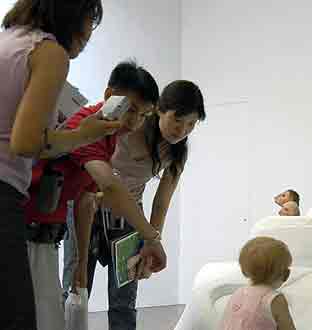 Exposição de trabalhos de Patricia Piccinini